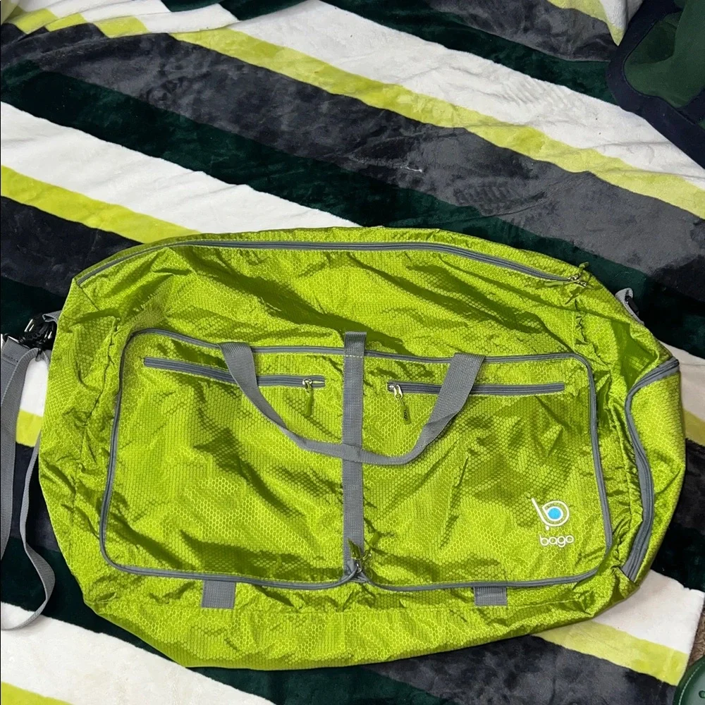 BAGO Large Duffel Bag EXTENDS